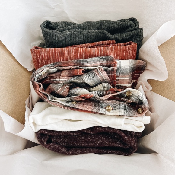 Thrift Fit Box | Elissa - Picture 3 of 5